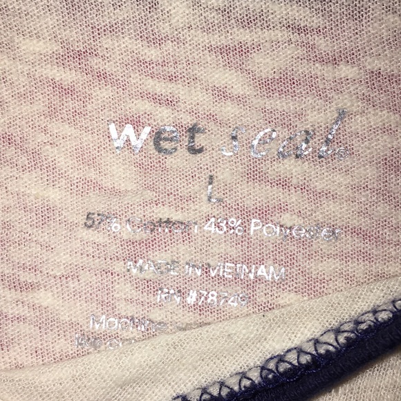 Wet seal shirt - Picture 2 of 2